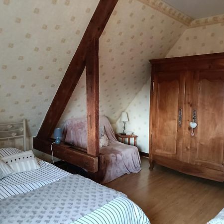 Maison d'hôtes Les Vallées Saint-Quentin-sur-le-Homme Exterior foto